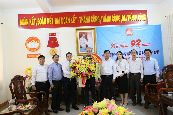ngày 18/11 là ngày gì